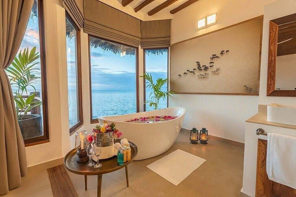 Картинка Isaraya Luxury Overwater Villas 5*